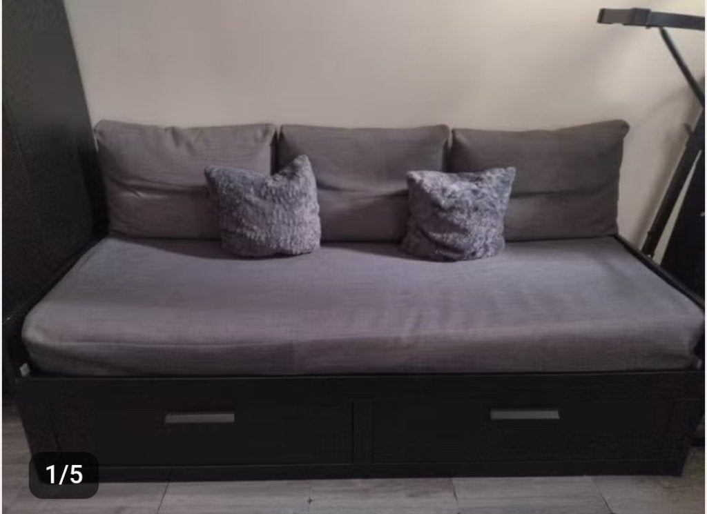 Ikea bed met 2 single mattress, Ophalen, Gebruikt, Zwart, Tweepersoons