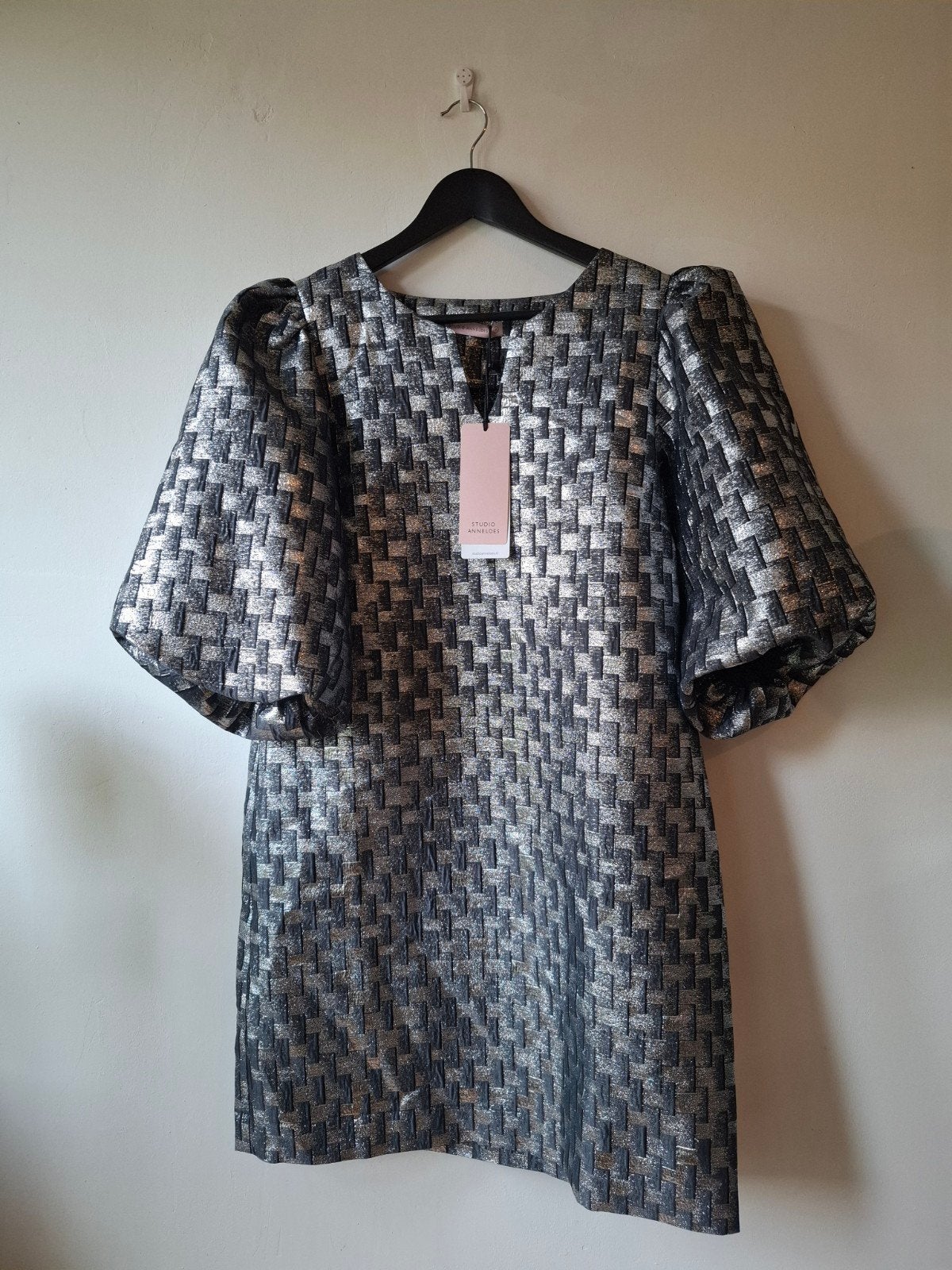 Studio Anneloes Melodie structure dress M/38 Feest!, Maat 38/40 (M), Studio Anneloes, Zwart, Nieuw