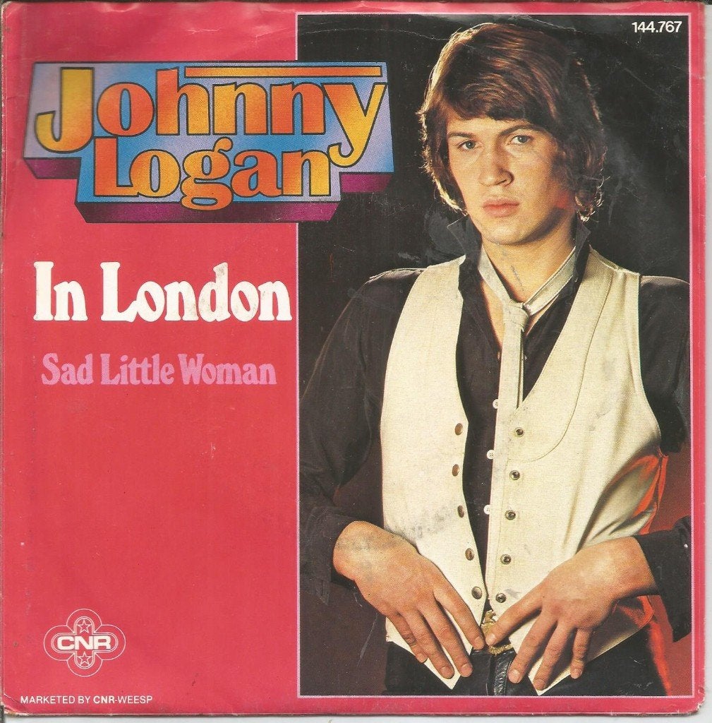 Johnny Logan – In London (1980), Fotohoes, 7 inch, Ophalen of Verzenden, Zo goed als nieuw