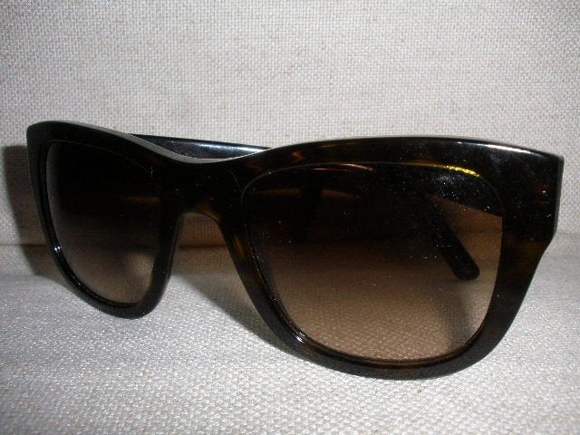 DOLCE & GABBANA zonnebril bruin met brillenhoes, Sieraden, Tassen en Uiterlijk, Ophalen of Verzenden, Zo goed als nieuw, Zwart