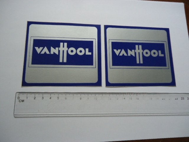 sticker oud VAN HOOL logo plastic bus touringcar autobus, Verzenden, Zo goed als nieuw, Bedrijf of Vereniging