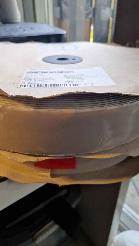 Klittenband 50mm breed, ca. 25 meter lang, Ophalen, Zelfklevend, Textiel, Nieuw