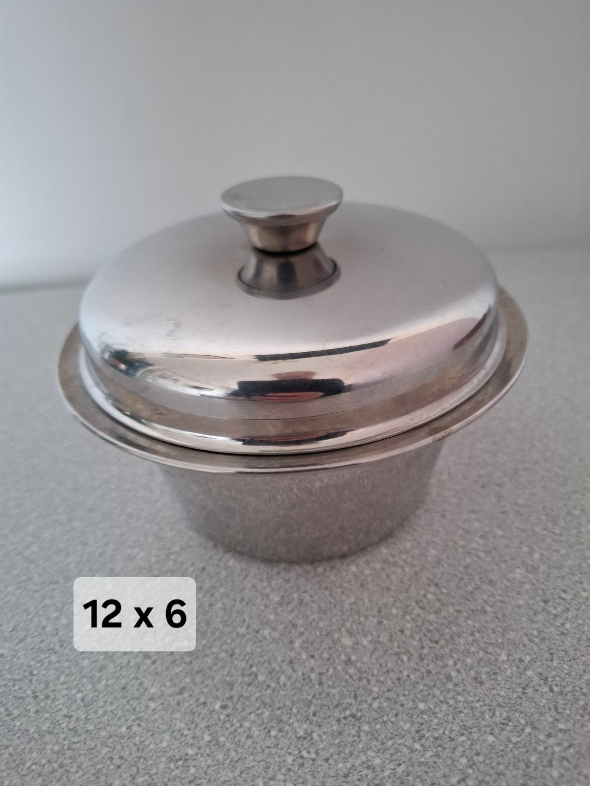 Ronde roestvrijstalen botervloot met deksel, Zilver, Ophalen of Verzenden, Metaal, Overige merken