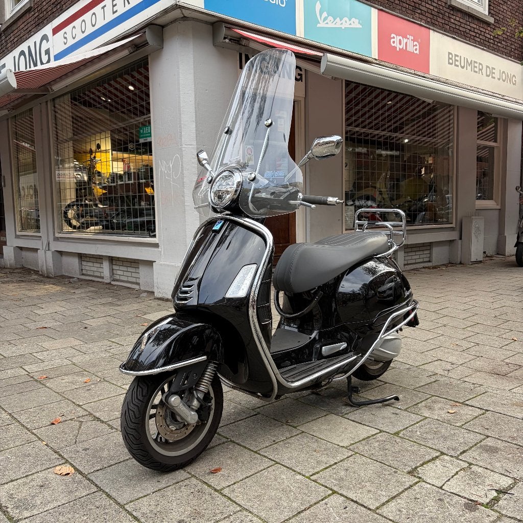 Vespa GTS 310 Nero Lucido - 23/5/2025 - 10163 km NIEUWSTAAT, Overige modellen, 300 cc, Nieuw, Ophalen of Verzenden