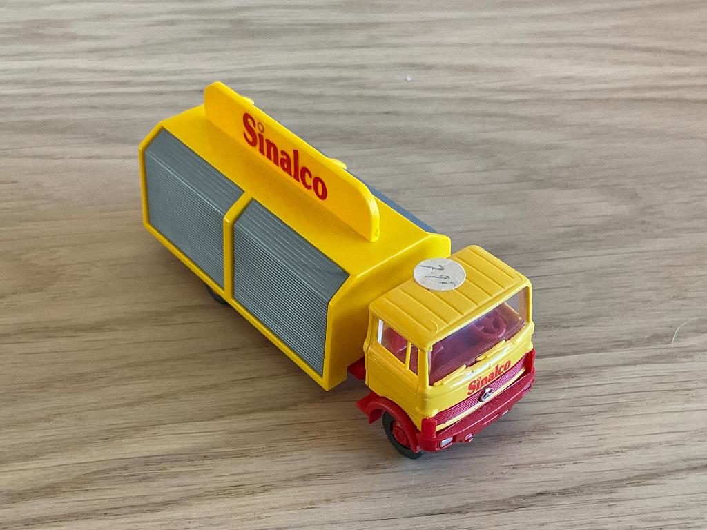Praliné 3003 MB LP 809 drankwagen, Ophalen of Verzenden, Zo goed als nieuw, Bus of Vrachtwagen, Overige merken
