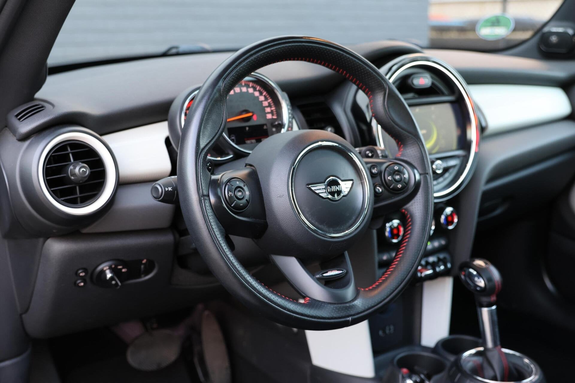 MINI Cooper S Chili 2.0 | H&K | LED | PANO| NAVI | 18' LM |, Auto's, 1998 cc, Gebruikt, Euro 6, 4 stoelen