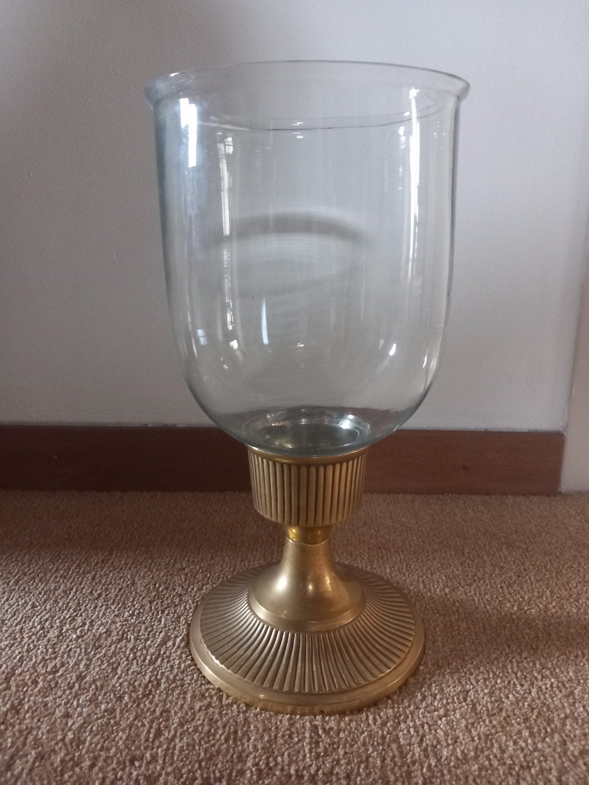 Grote glazen windlicht met verzilverde voet, Ophalen, Gebruikt, Glas, Windlicht