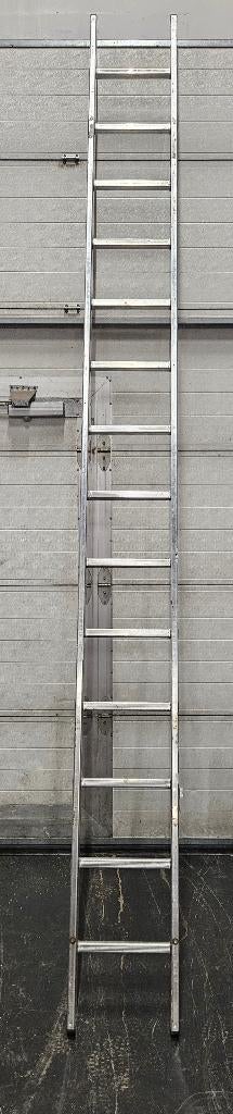 Zeer goede aluminium steekladder 14 tredens, Ophalen, Zo goed als nieuw, Ladder, 2 tot 4 meter