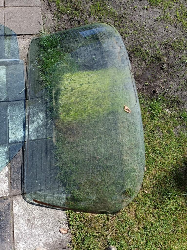 Mercedes W123 Coupé Groen Getint Glas Set, Ophalen of Verzenden, Gebruikt, Mercedes-Benz