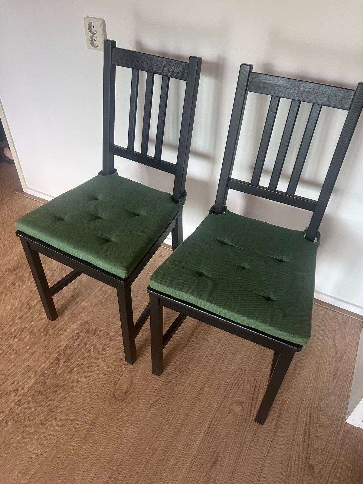 2 Ikea STEFAN zwarte stoelen, Ophalen, Twee, Zwart, Zo goed als nieuw