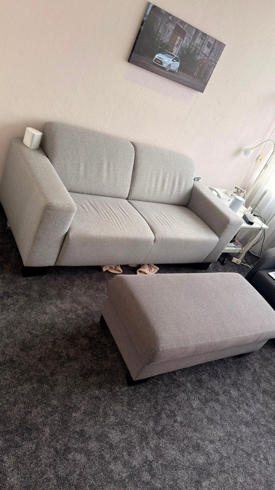 Comfortabele grijze tweezitsbank met poef, Ophalen, 150 tot 200 cm, Tweepersoons, 75 tot 100 cm