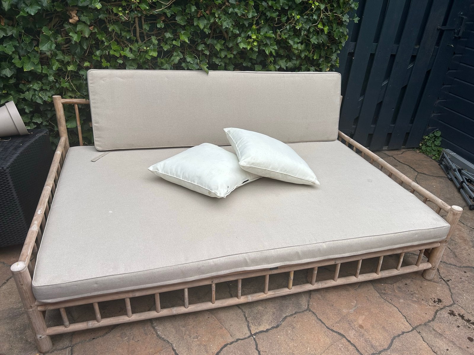Bamboe loungebank met kussens, Ophalen, Gebruikt, Hout