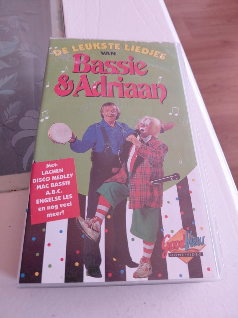 De Leukste Liedjes van Bassie en Adriaan videoband., Gebruikt, Alle leeftijden, Kinderprogramma's en -films, Overige typen