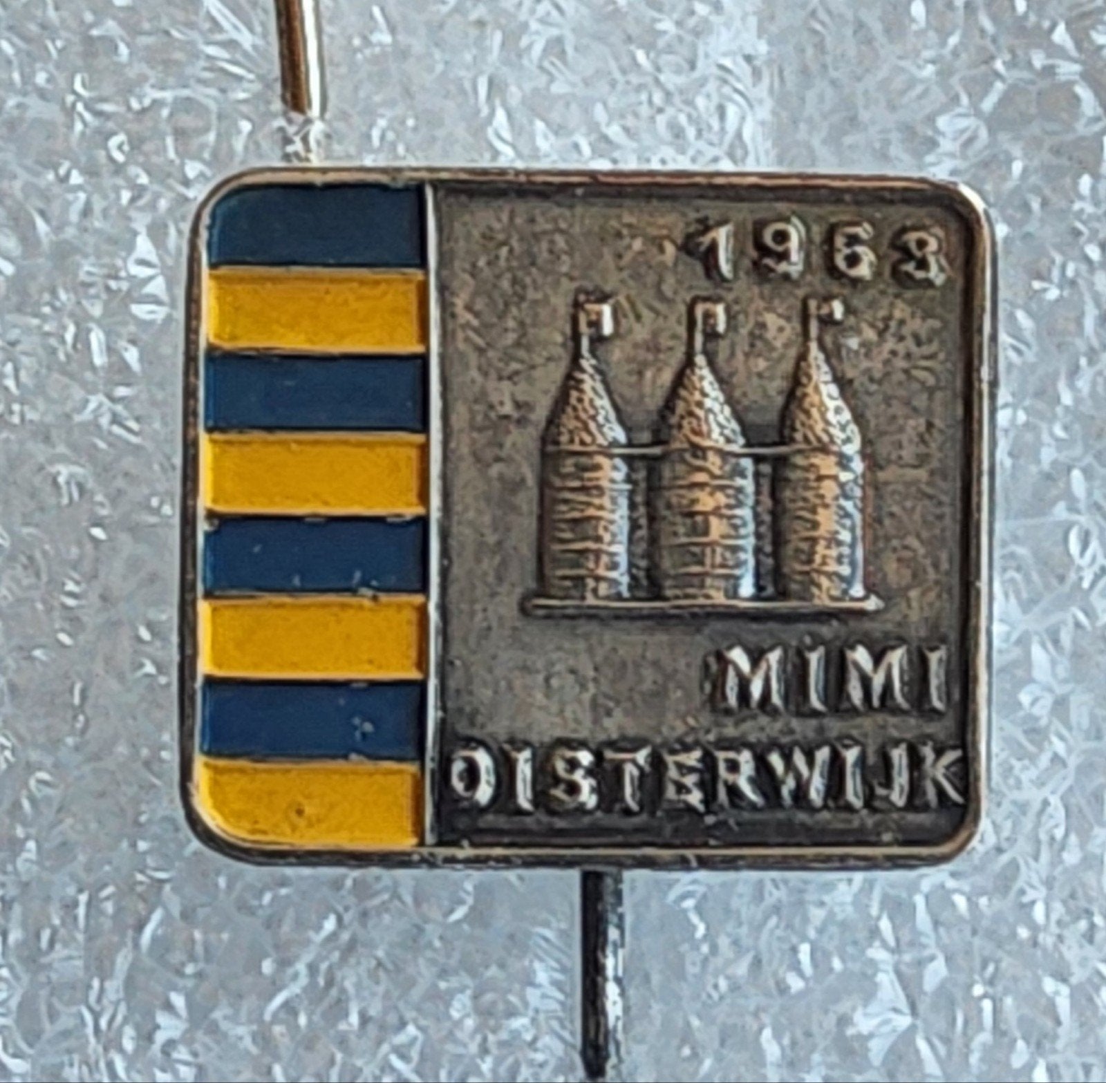 Vintage Speldje Mimi Oisterwijk 1963, Ophalen of Verzenden, Gebruikt, Stad of Land, Speldje of Pin