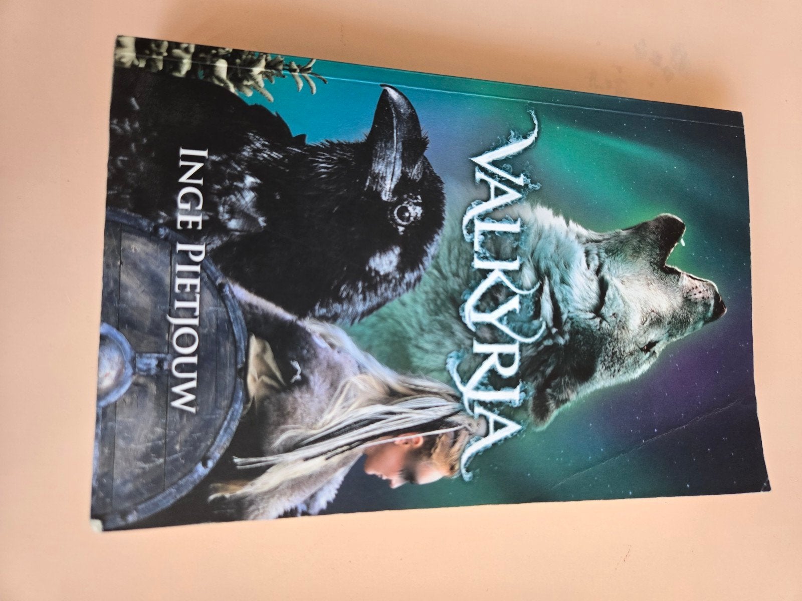 Valkyria - Inge Pietjouw (Fantasy Boek), Ophalen of Verzenden
