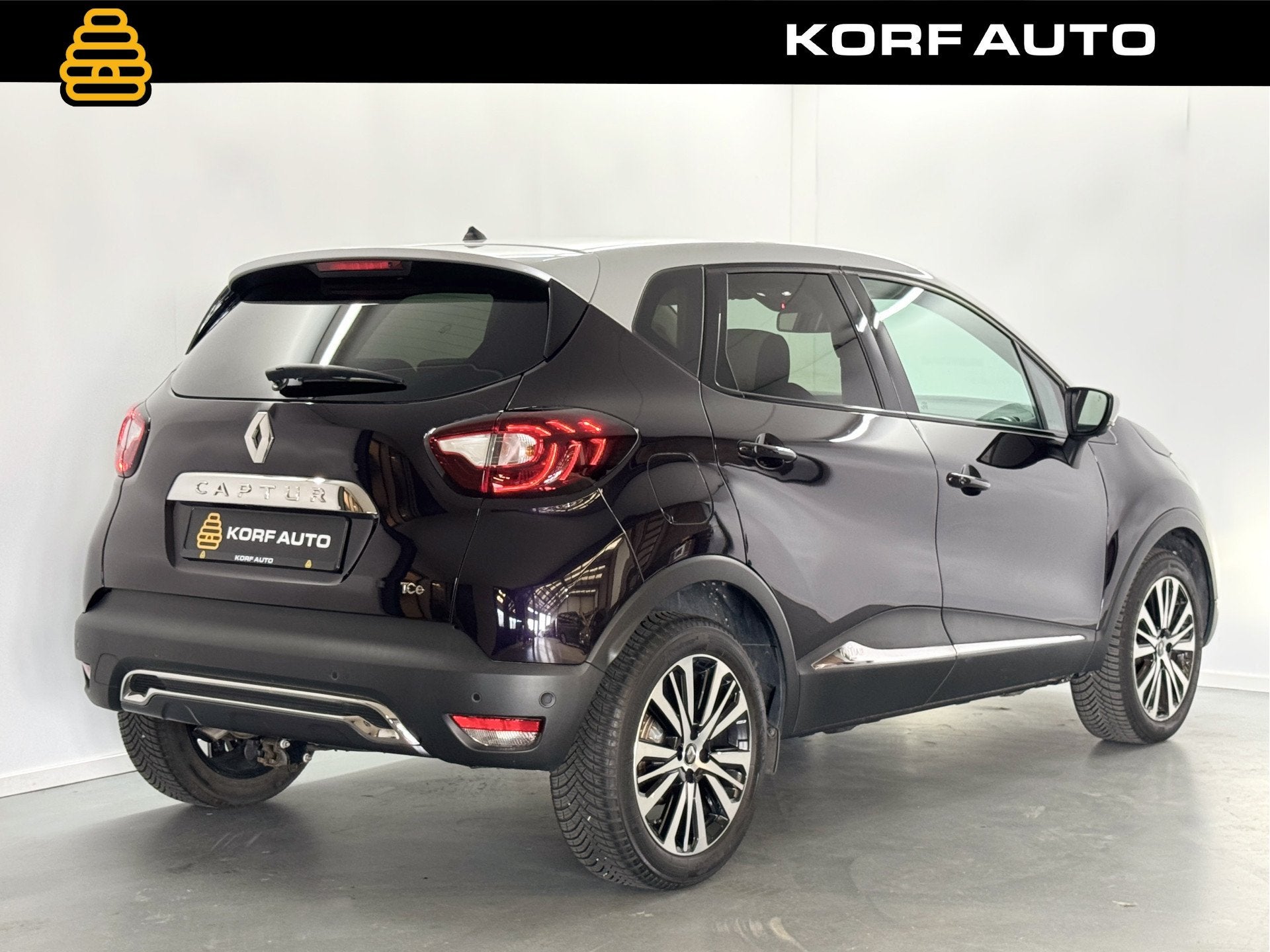 Renault Captur 1.2 TCe Initiale Paris Automaat | BOSE | Came, Gebruikt, Met garantie (alle), Leder, Bedrijf