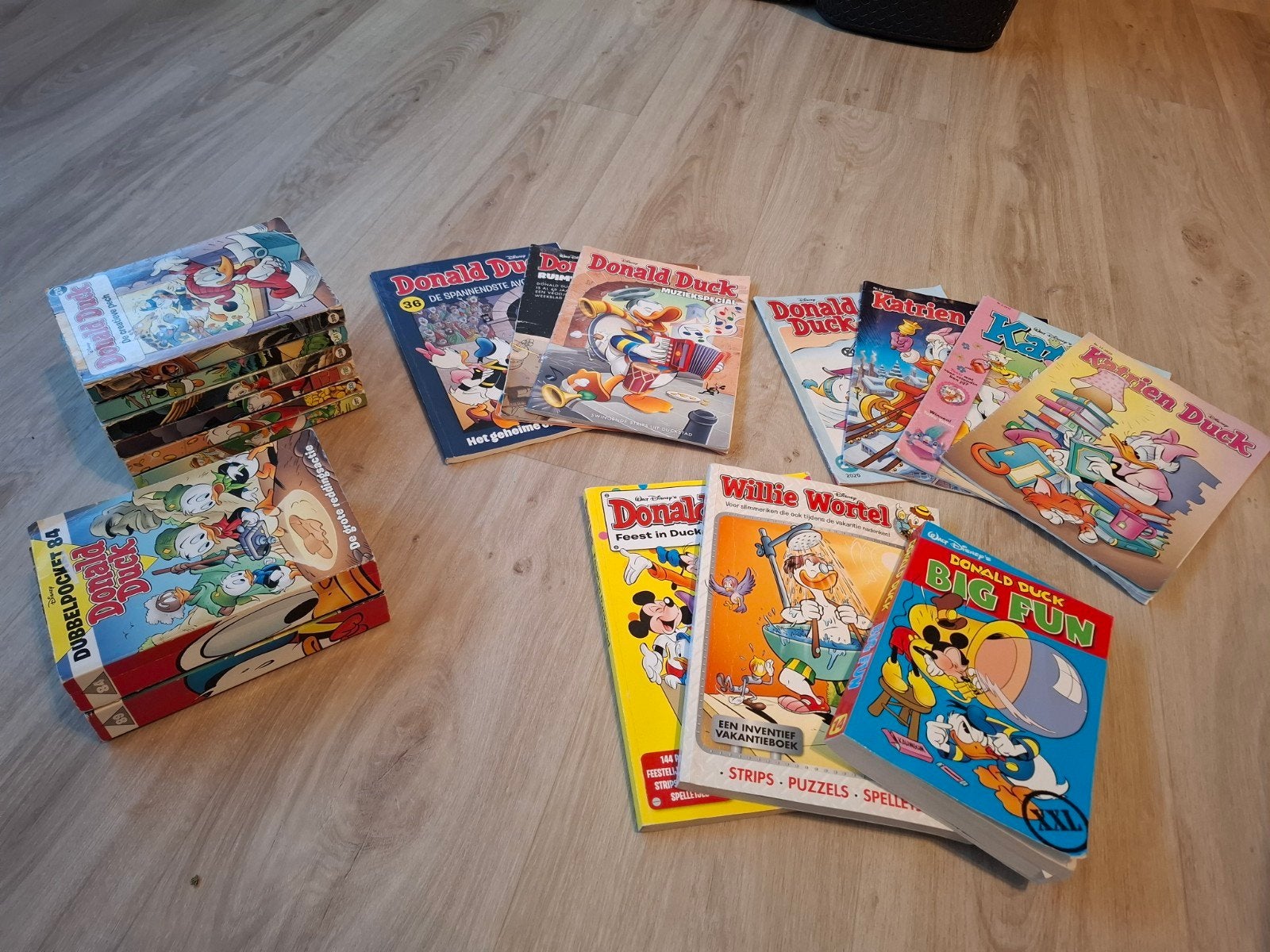 partij Donald ducks, Meerdere comics, Ophalen of Verzenden, Zo goed als nieuw, Europa
