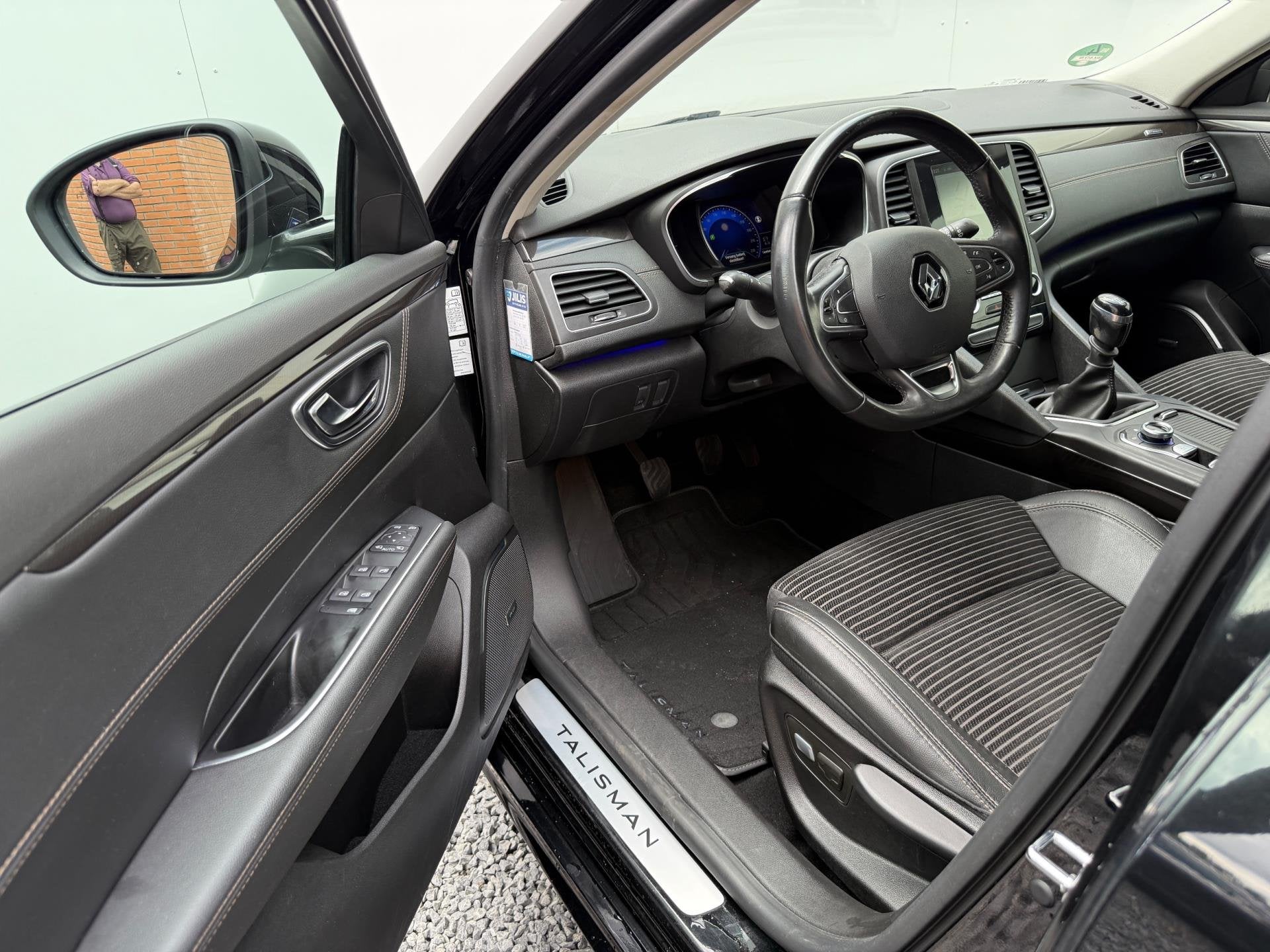 Renault Talisman Estate 1.6 dCi Intens | 2017 | 4 control |, Voorwielaandrijving, Gebruikt, 4 cilinders, Leder en Stof