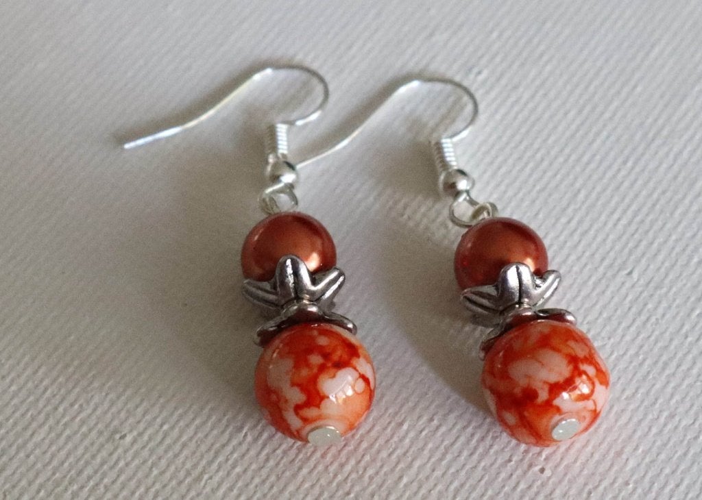 Oorbellen met oranje gemêleerde kralen en parels, Sieraden, Tassen en Uiterlijk, Oorbellen, Overige materialen, Hangers, Nieuw