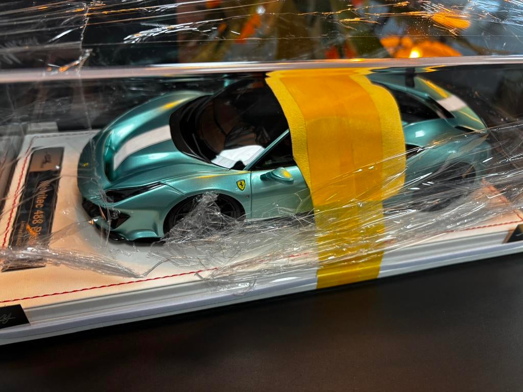 Ferrari 488 Pista Novitec Ivy Merit Verde Scuro 1:18 ! C4F, Hobby en Vrije tijd, Modelauto's | 1:18, Overige merken, Ivy Merit