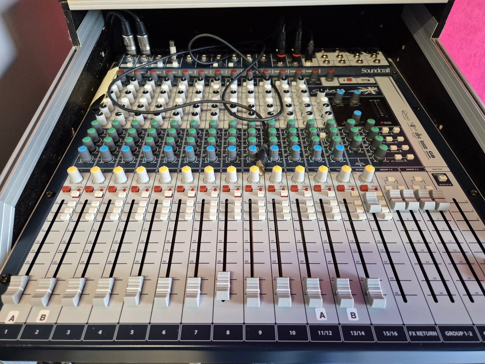 Soundcraft Signature 16 Mengpaneel- Zo goed als nieuw, Muziek en Instrumenten, Mengpanelen, Ophalen