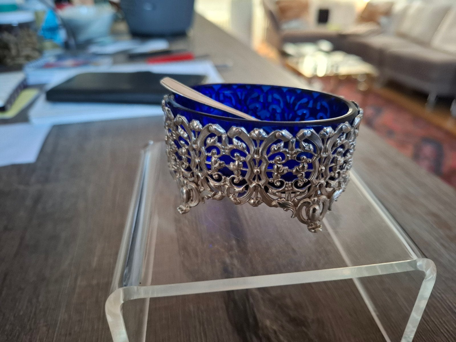 Verzilverde antieke stel zoutvaatjes blauw glas, Verzenden