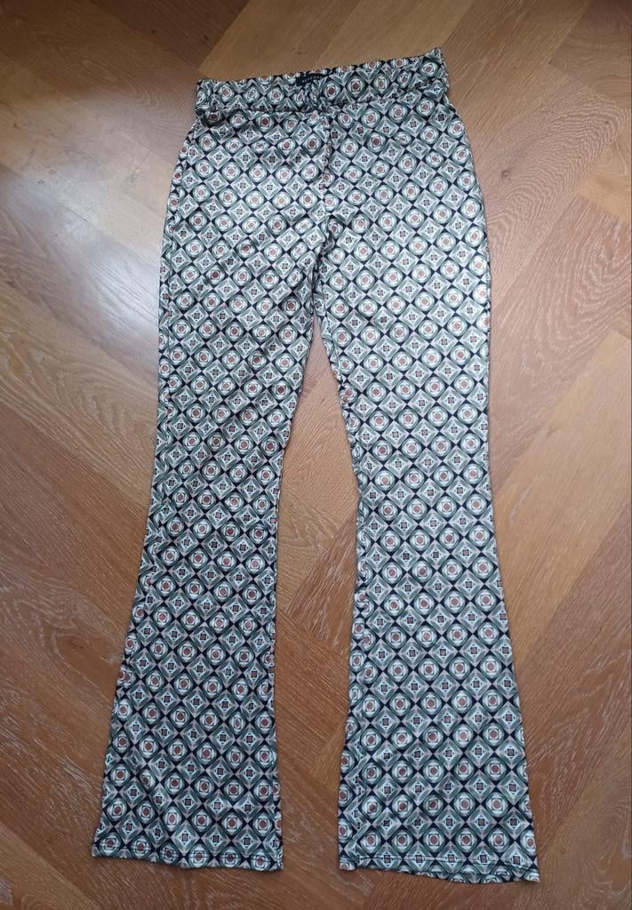 Nieuwe Pescara flared broek - Maat XL, Kleding | Dames, Broeken en Pantalons, Pescara, Ophalen of Verzenden, Nieuw, Maat 46/48 (XL) of groter