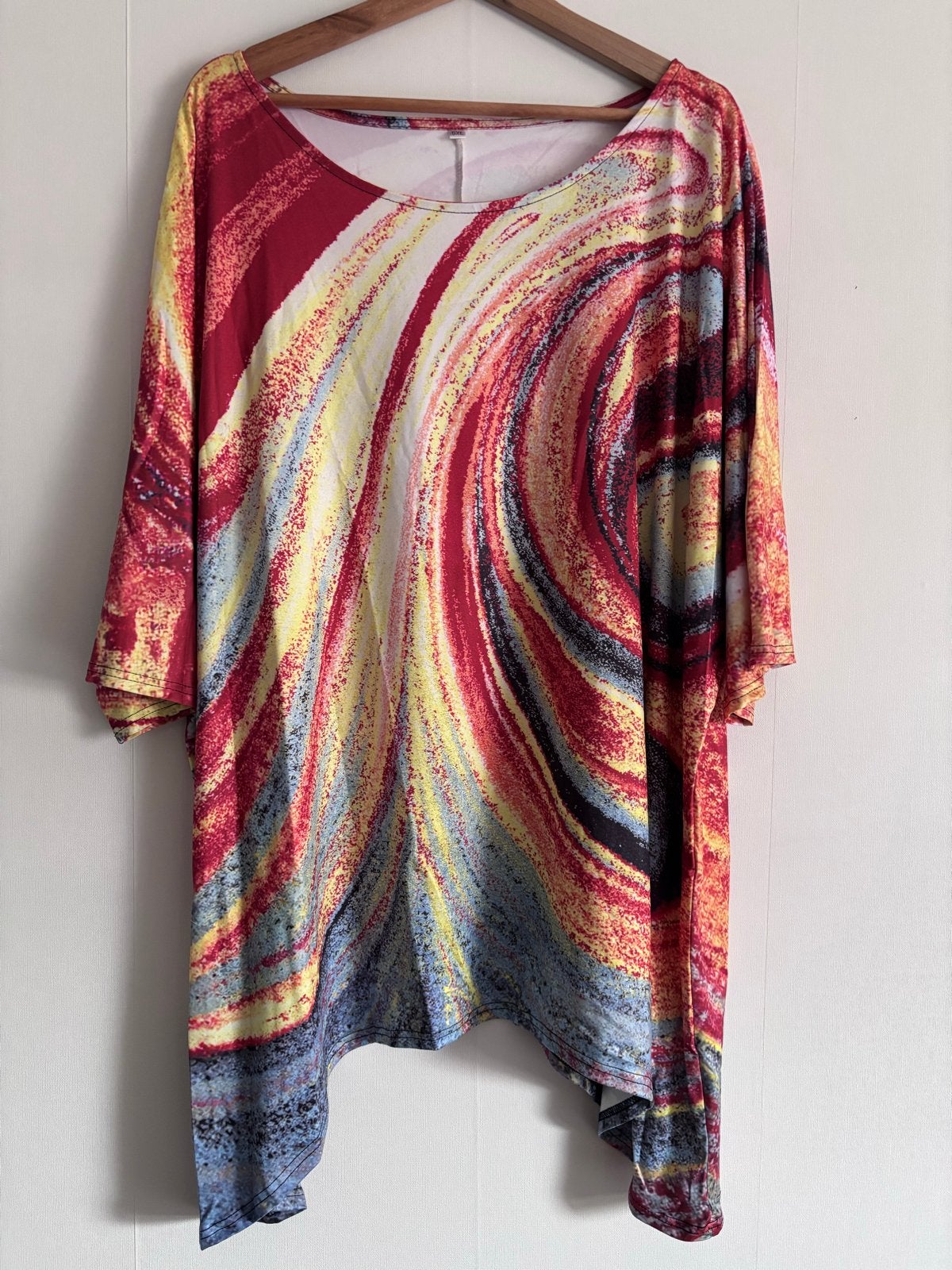 Nieuwe kleurrijke tuniek, maat 52/54, Kleding | Dames, Grote Maten, Ophalen of Verzenden, Nieuw, Overige kleuren, Blouse of Tuniek