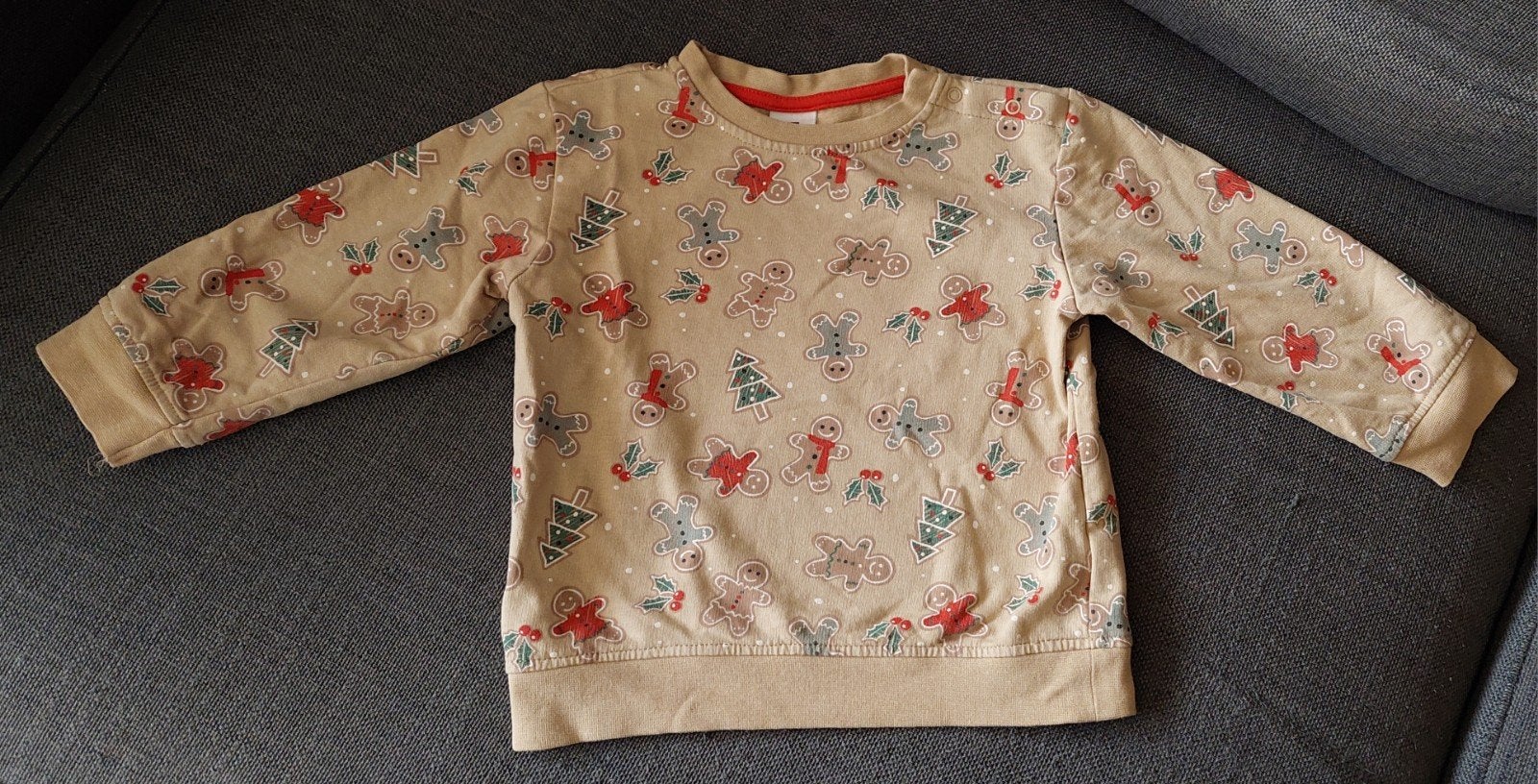 Hema kersttrui peperkoekmannetjes, maat 98, Jongen of Meisje, Trui of Vest, Ophalen of Verzenden, Zo goed als nieuw