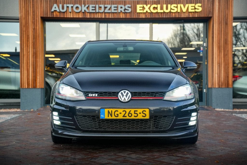 Volkswagen Golf 2.0 TSI GTI Navi Xenon Cruise Clima Stoelver, Auto's, Voorwielaandrijving, Stof, Gebruikt, 4 cilinders