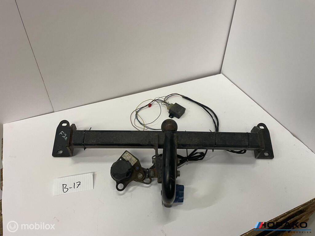 Vaste trekhaak BMW 1 / 2 - F20 F21 F22 F23, Gebruikt, Einsteinlaan 5 rijswijk, Bmw, Ophalen of Verzenden