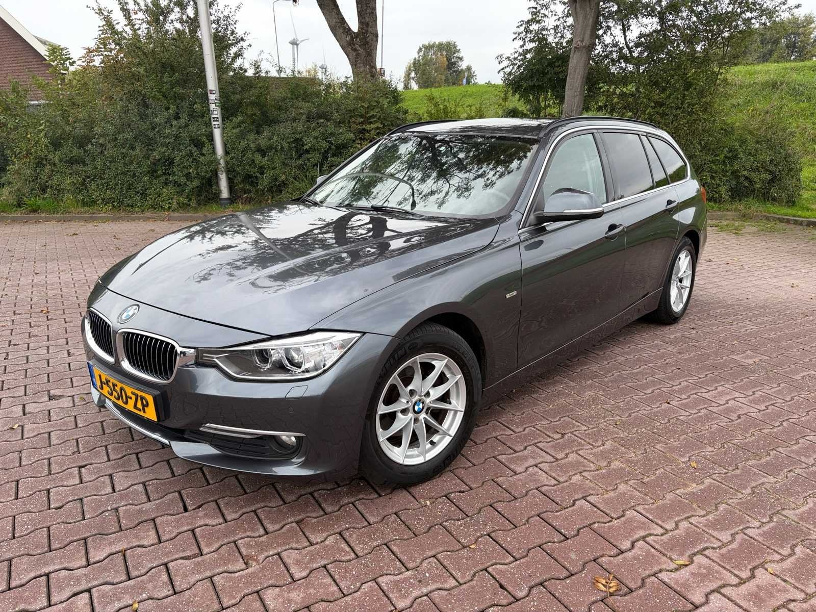 2015 Bmw 3-serie Touring 318d M Sport HE. Personenauto, Auto's, Gebruikt, Euro 6, Diesel, 168 €/maand