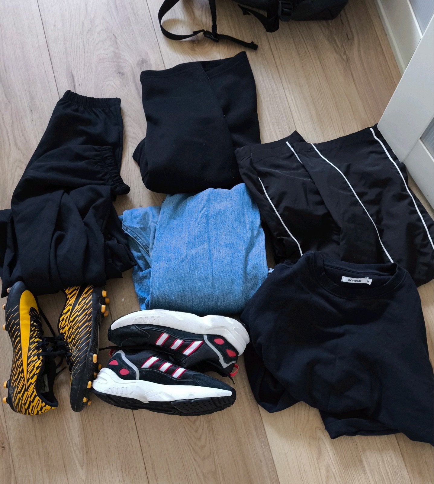 Kledingpakket voor tiener, Ophalen