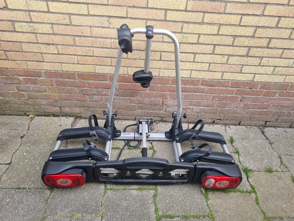 Fietsendrager Uebler Voor 2 E-bike's 90* Kantelbaar, Ophalen, Gebruikt, Elektrische fiets, 2 fietsen