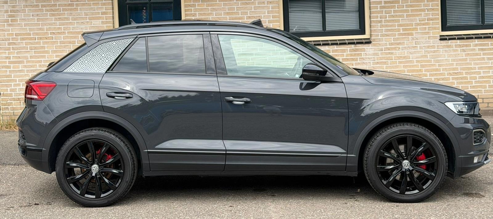 Volkswagen T-Roc 1.5 TSI DSG Sport R|PANO |CARPLAY|BEATS, Auto's, Volkswagen, 4 cilinders, 150 pk, Bedrijf, SUV of Terreinwagen