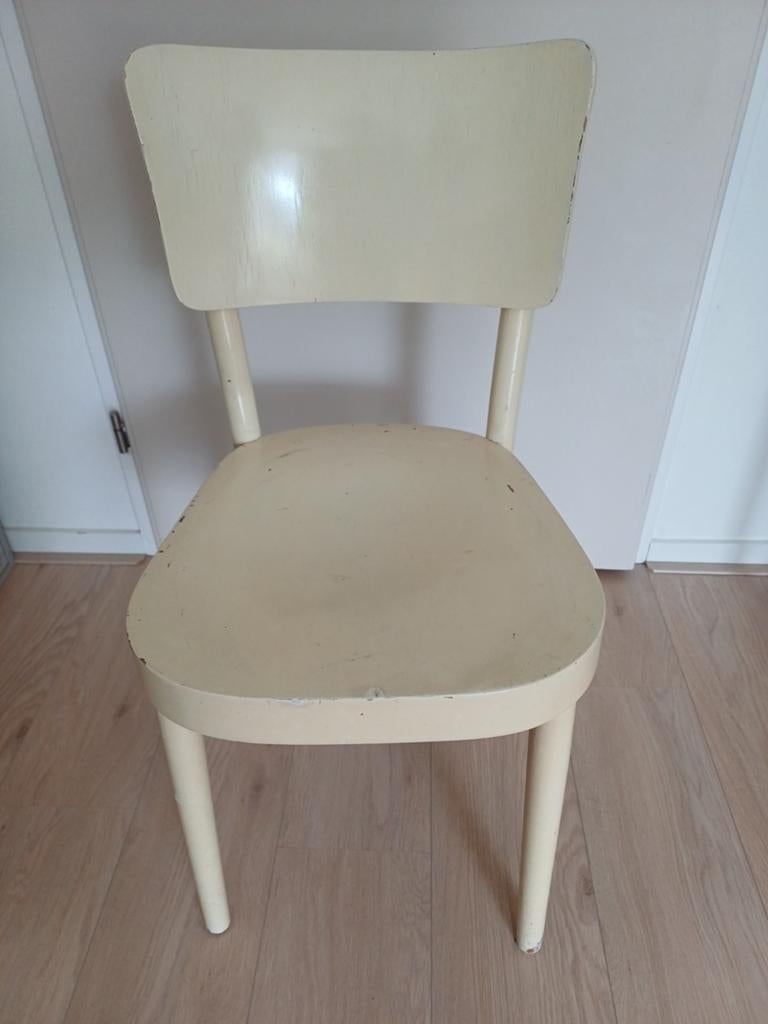 Thonet stoel, Ophalen