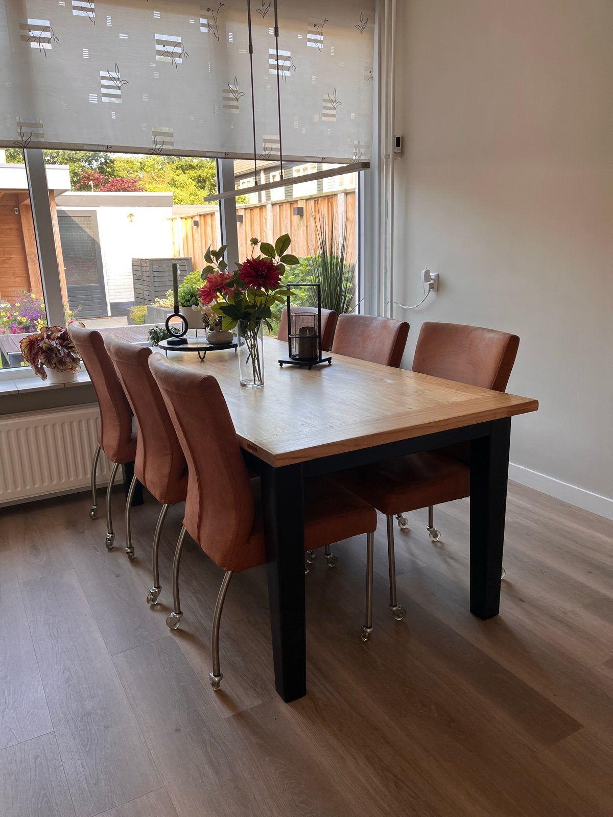 6 eetkamerstoelen op wieltjes  Velourstof in Hengelo te koop, Ophalen, Gebruikt, Bruin, Stof