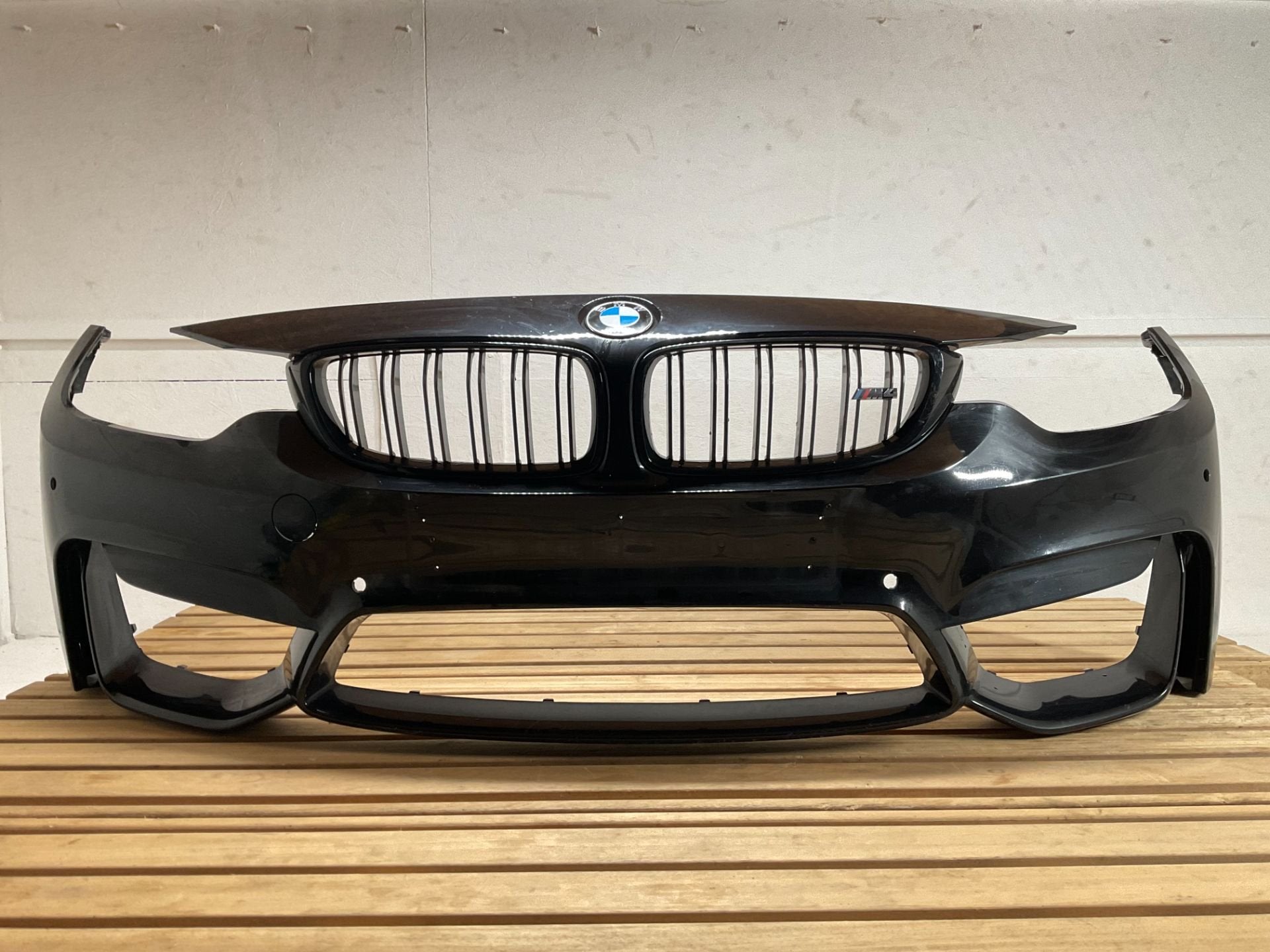Bumper BMW 3 M3 4 M4 F80 F82 F83 51118054290 Voorbumper BM-1, Auto-onderdelen, Petuelring 130
80788  Munich, DE, Gebruikt, Voor