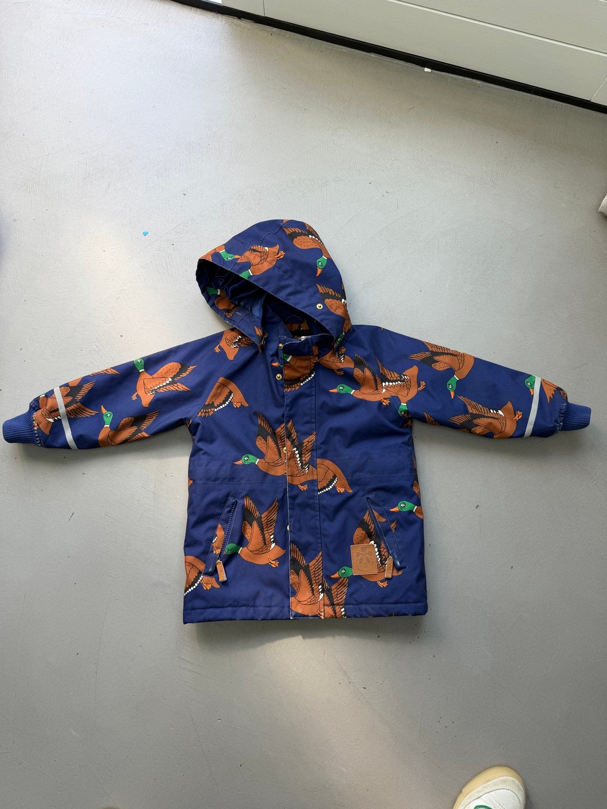 Mini Rodini jas met eendenprint, maat 104/110, Ophalen of Verzenden, Gebruikt, Jongen of Meisje, Jas