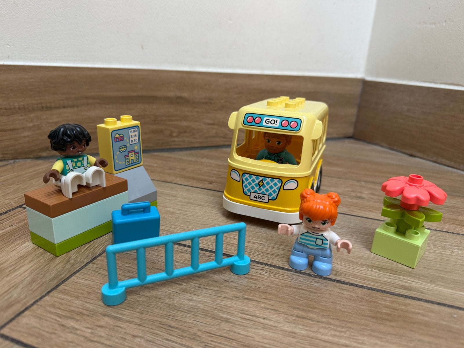 Complete set LEGO Duplo bus met figuren en accessoires, Ophalen, Zo goed als nieuw, Overige merken