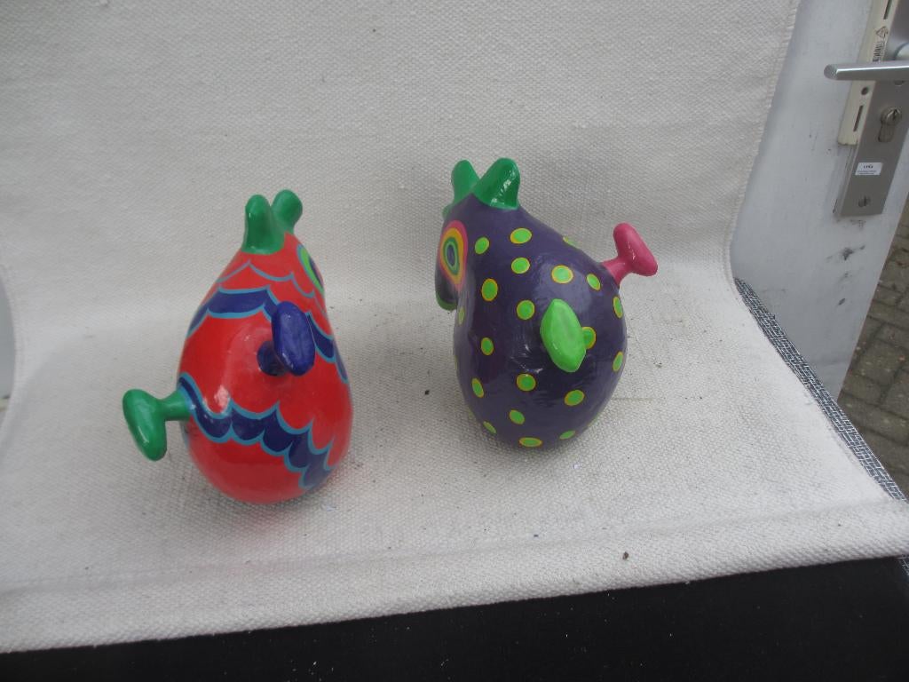 2x beelden KIP veelkleurig Robert Mayr, Ophalen of Verzenden