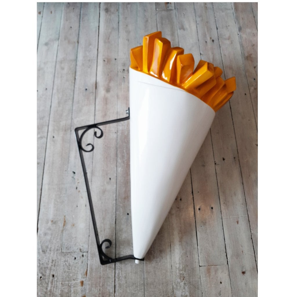 Patatzak Hangend inclusief gevelbeugel – patatzak is 75 cm, Verzamelen, Merken en Reclamevoorwerpen, Ophalen, HorecaBeelden, Overige typen