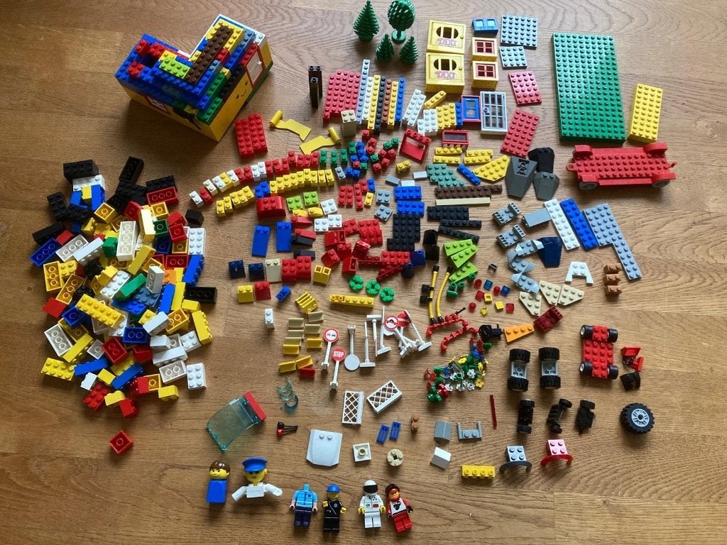 Veel LEGO onderdelen en blokjes zoek je iets speciaals? ZGAN, Ophalen of Verzenden, Zo goed als nieuw, Meerdere sets, Lego