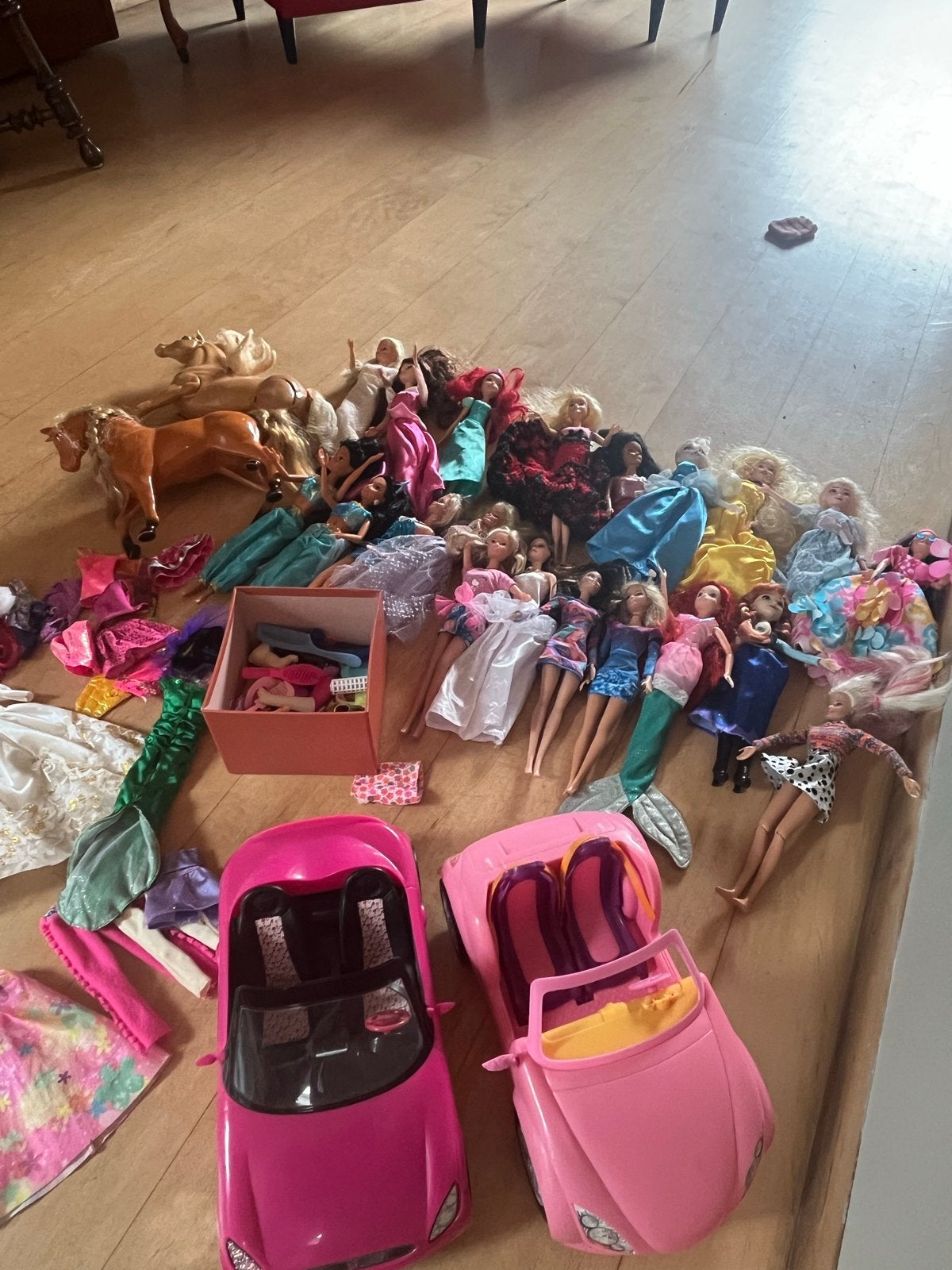 Grote collectie Barbiepoppen en accessoires, Ophalen of Verzenden, Gebruikt, Barbie