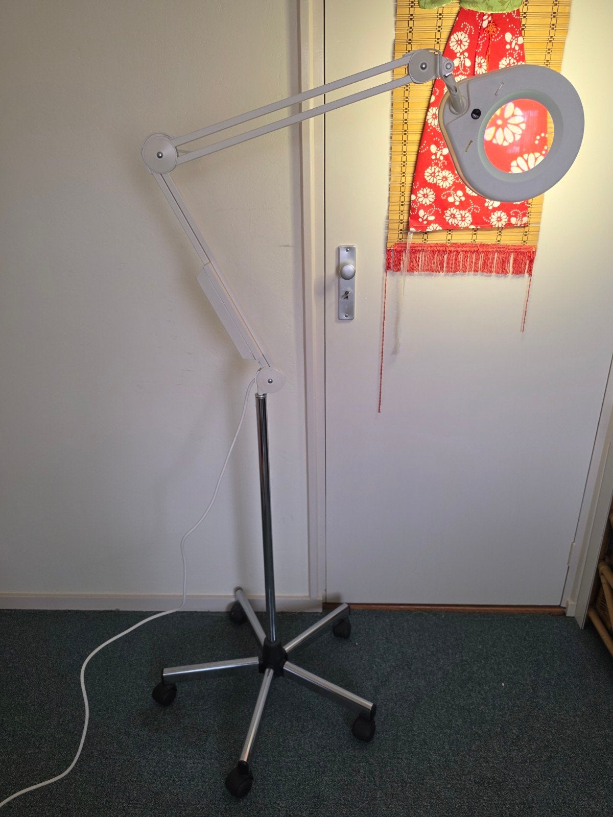 Professionele loeplamp / vergrootglas met verlichting, Ophalen