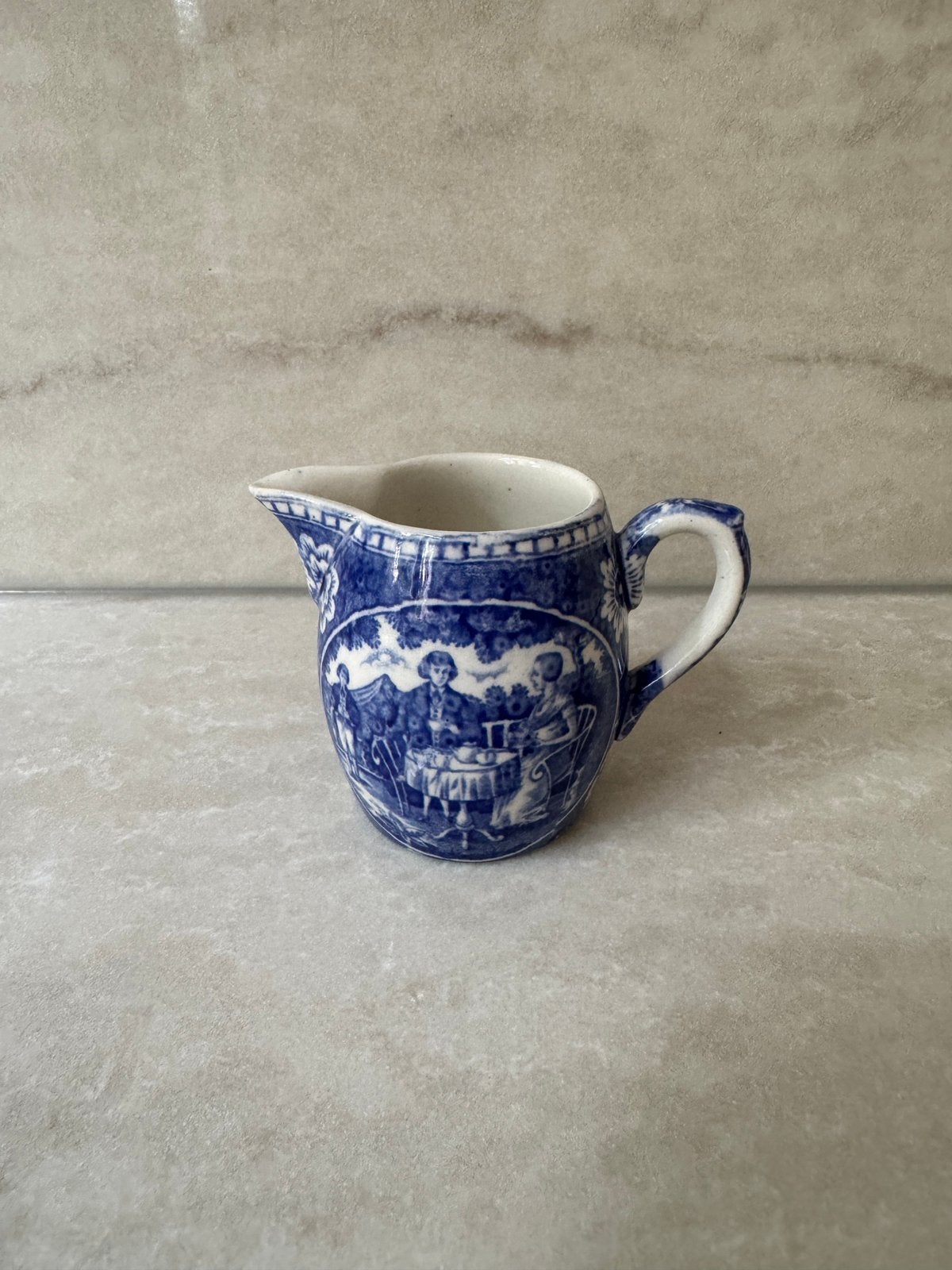 blauw roomkannetje Société Céramique Maastricht Tea Drinker, Antiek en Kunst, Ophalen of Verzenden