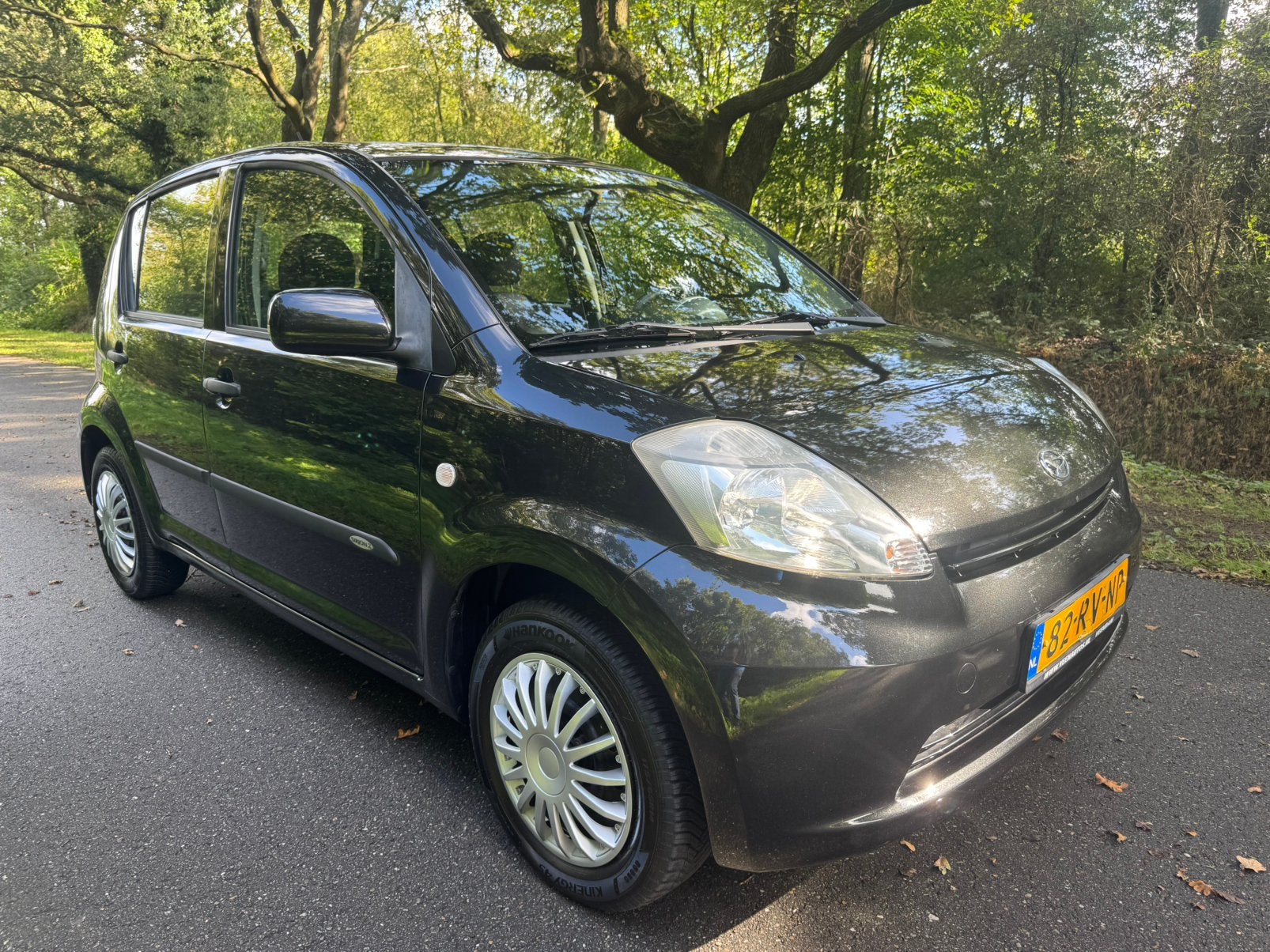 Daihatsu Sirion 1.3 AUT 2005 Zwart, Stof, 40 €/maand, Zwart, 4 cilinders