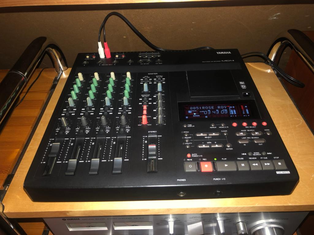 Yamaha MD-4 mengpaneel / minidisc met Flightcase, Muziek en Instrumenten, Ophalen, Gebruikt, 5 tot 10 kanalen, Microfooningang