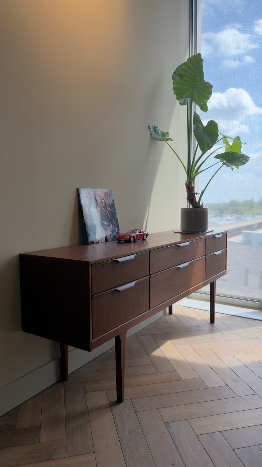 Vintage Brits ‘60 Dressoir, Huis en Inrichting, Kasten | Dressoirs, '60 brits, 150 tot 200 cm, Teakhout, Ophalen of Verzenden