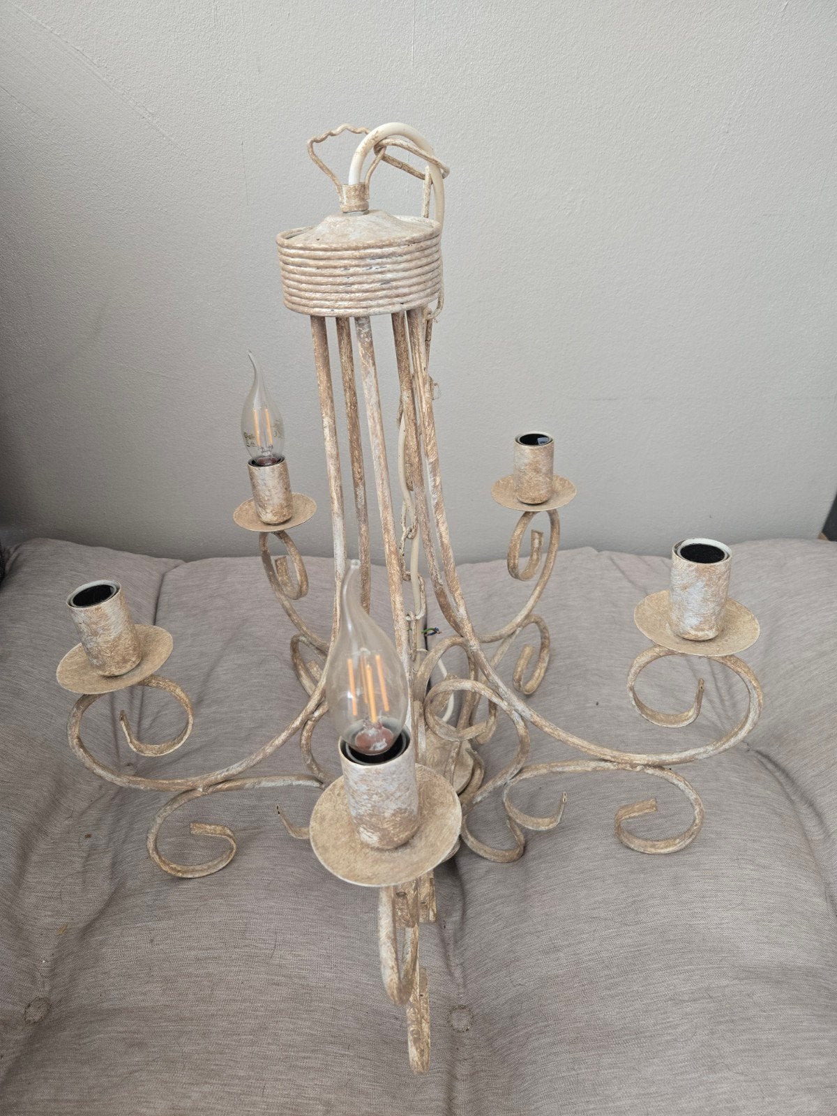 Vintage Kroonluchter met 5 Armen - Crème/Wit Metaal, Ophalen, Gebruikt, Vintage, Klassiek, Brocante, E14 (klein)